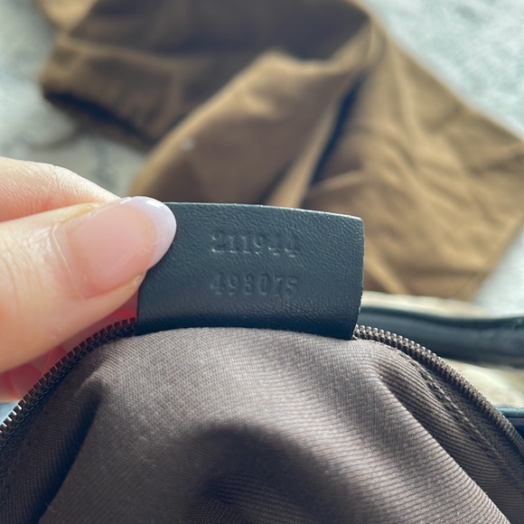 Gucci GG Canvas Sukey Tote w/ dust bag - Picture 3 of 6